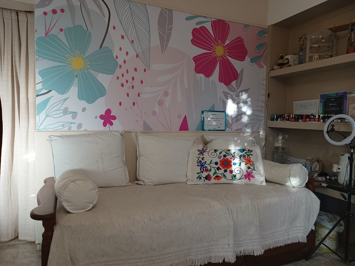 Adriana Maletta Nails