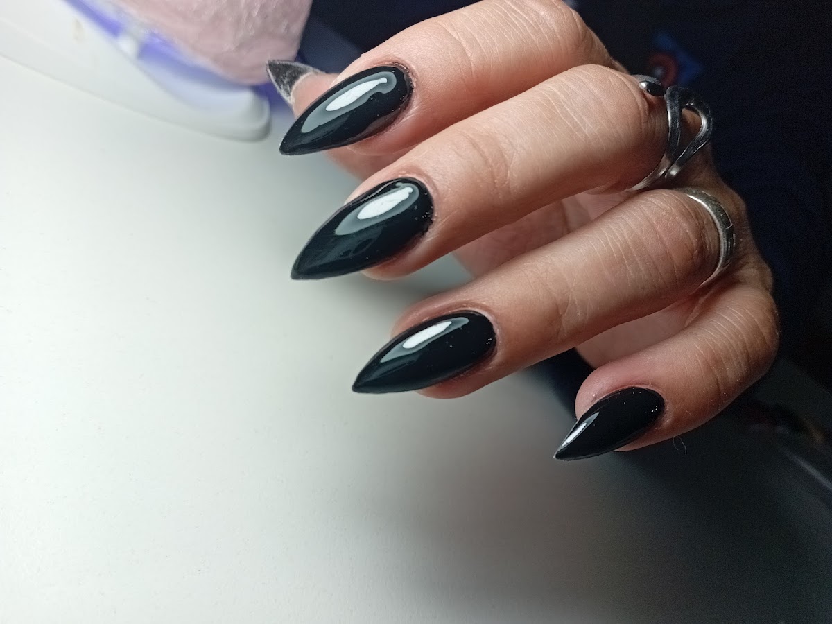 Manicura y Pedicura uñas semipermanente acrílicas