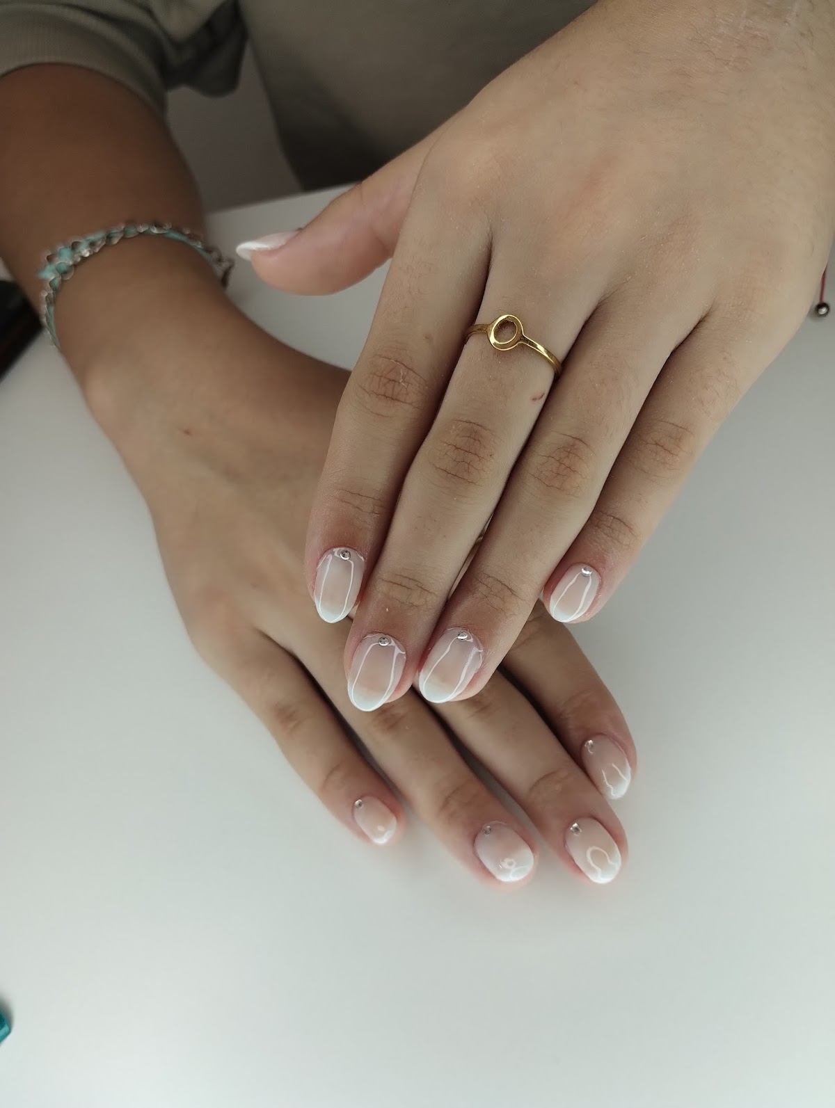 Logo de Peluquería y estética - Maemuki