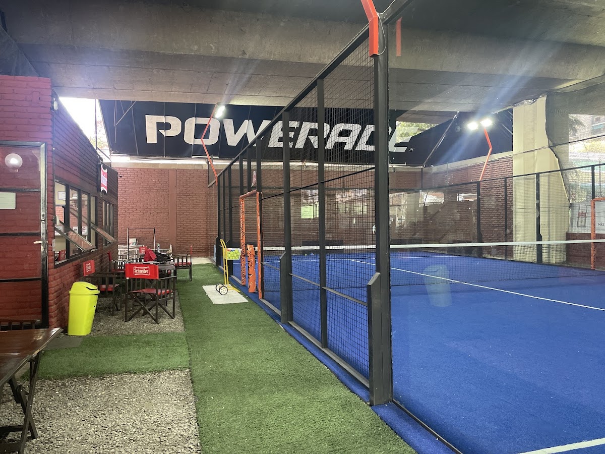 San Diego Club Fútbol & Padel